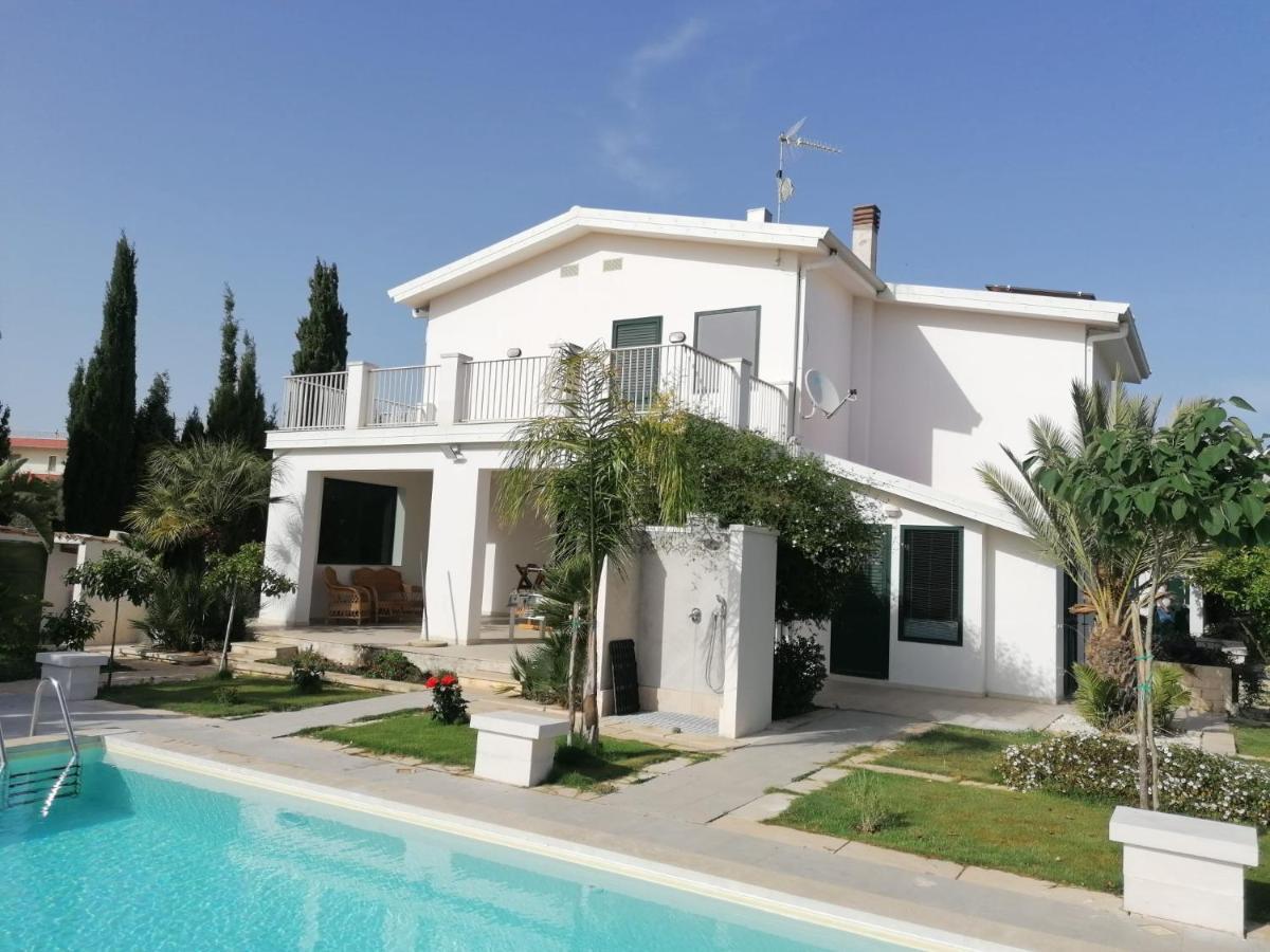 Villa Eleonora マリーナ・ディ・ラグーザ エクステリア 写真
