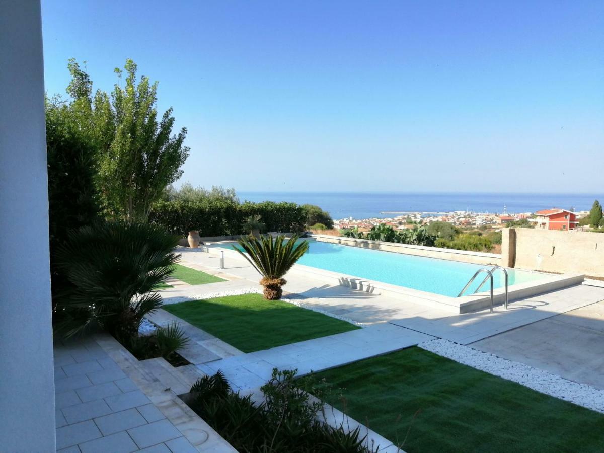 Villa Eleonora マリーナ・ディ・ラグーザ エクステリア 写真
