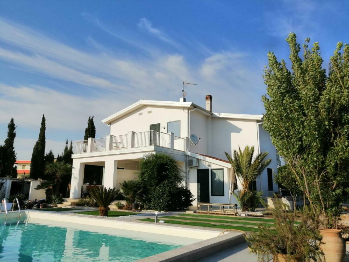 Villa Eleonora マリーナ・ディ・ラグーザ エクステリア 写真