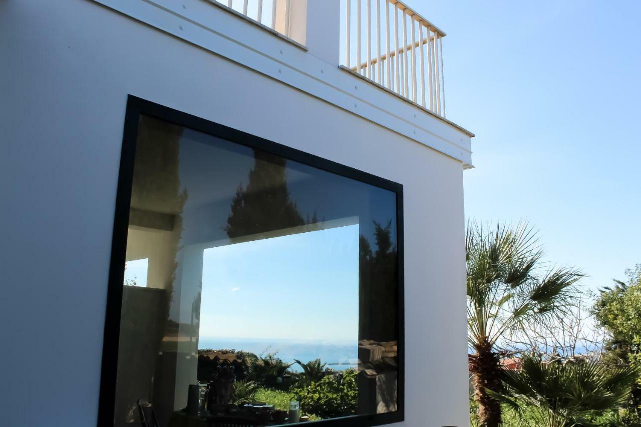 Villa Eleonora マリーナ・ディ・ラグーザ エクステリア 写真